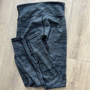 Lululemon align low rise black and gray legging